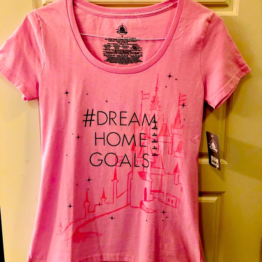 Disney Ladies shirt medium